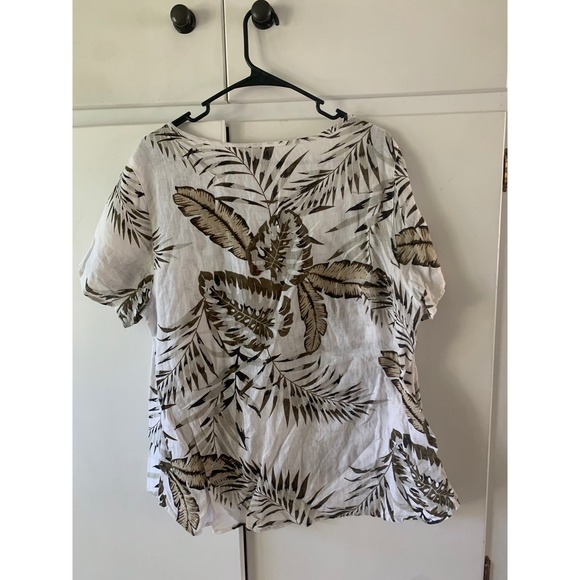 C&C California 1X Linen Top Palm Leaf Print V Neck White Green Casual - Picture 3 of 3